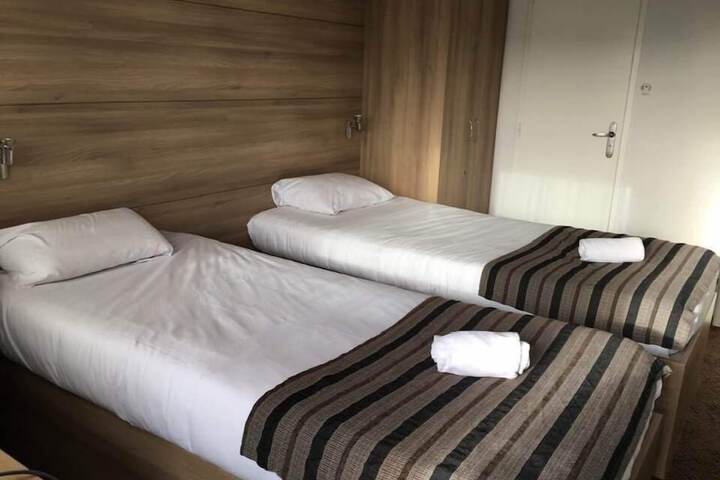 Room 6 of 23