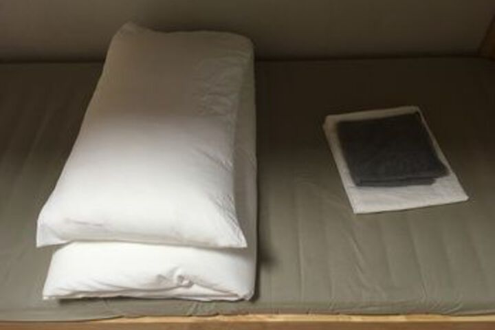 Room 45 of 96