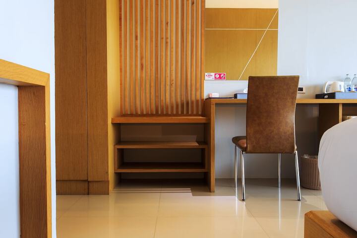 Room 16 of 112