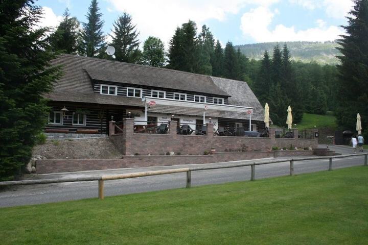 Hotel Exterior 82 of 149