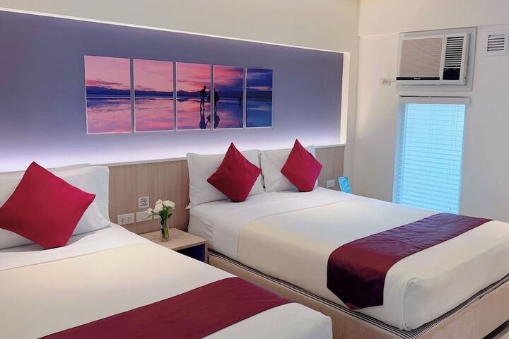 Room 6 of 32