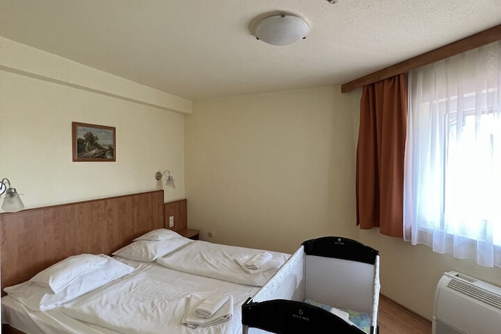 Room 21 of 57