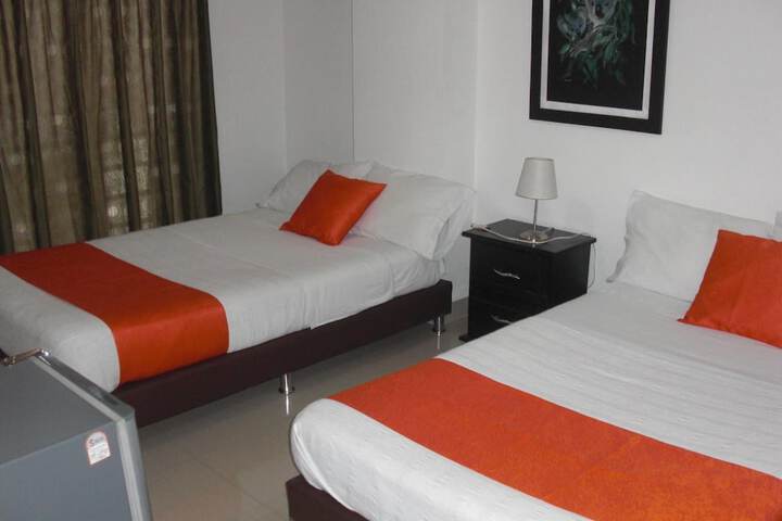 Room 25 of 47