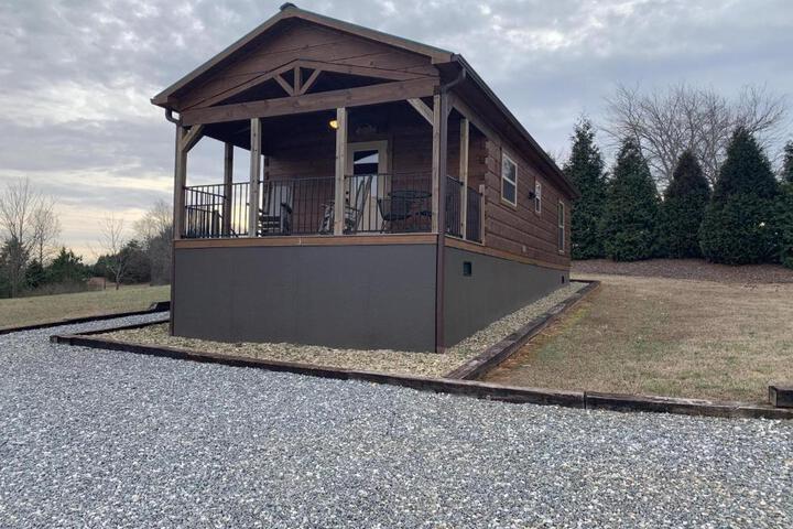 Moore Road Cabin 2 Pet Friendly