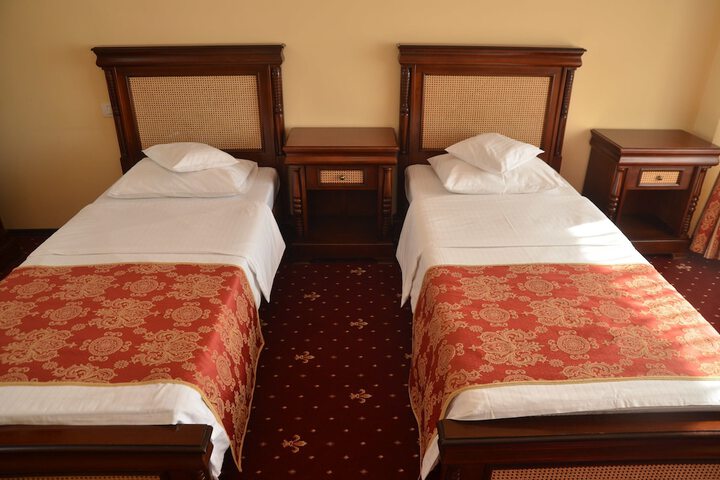 Room 13 of 44
