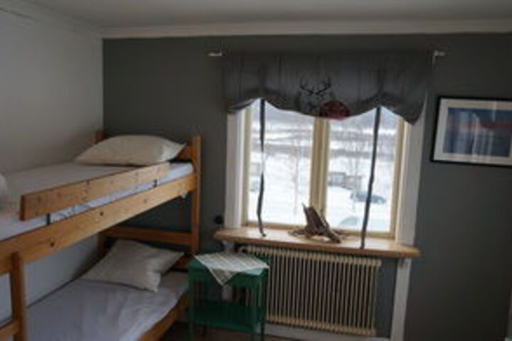 Room 13 of 49