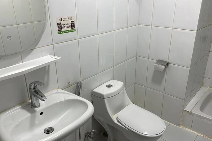 Room 42 of 49