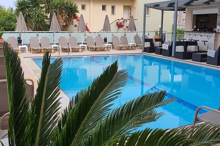 Hotel 84 of 95