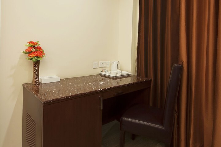 Room 28 of 56