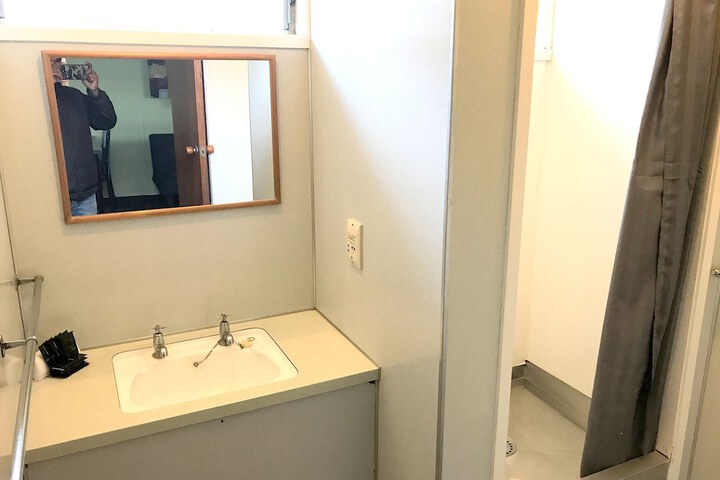 Room 51 of 69