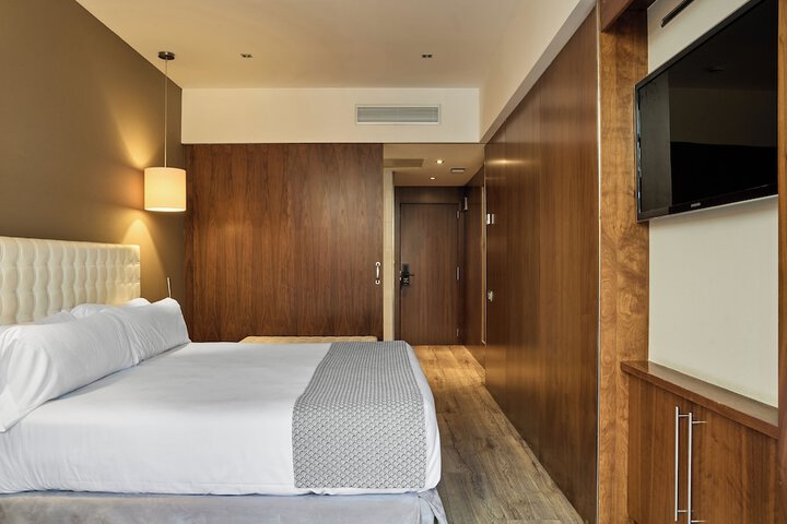 Room 47 of 116