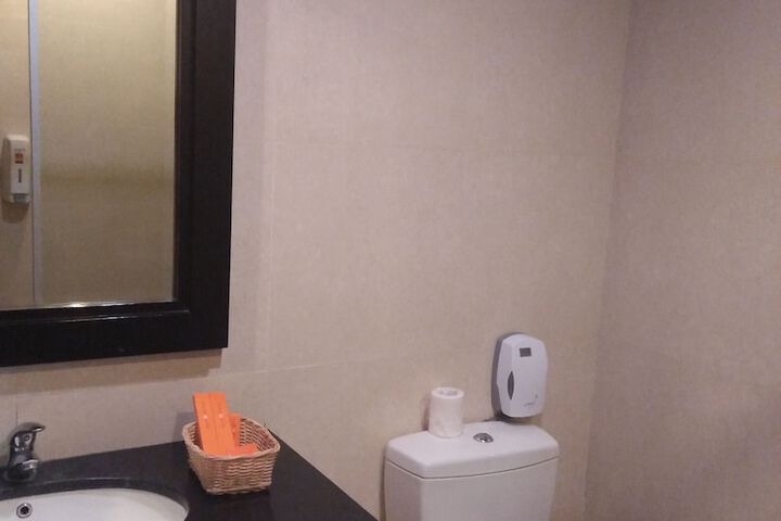Room 14 of 43