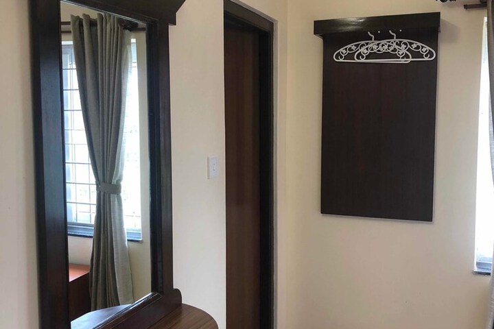 Room 11 of 51