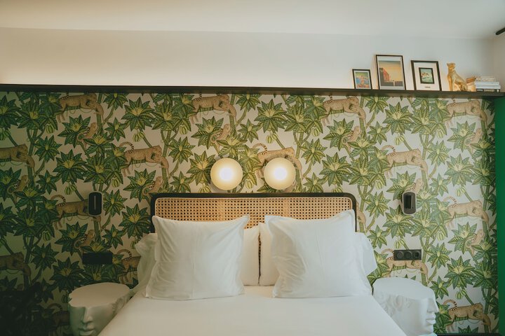 Room 22 of 54