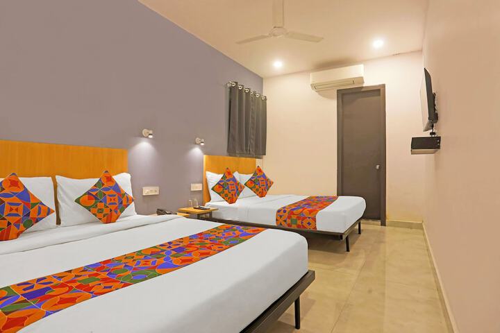 Room 18 of 25