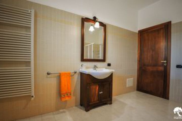 Room 5 of 47