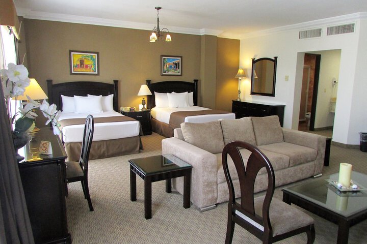 Room 26 of 131