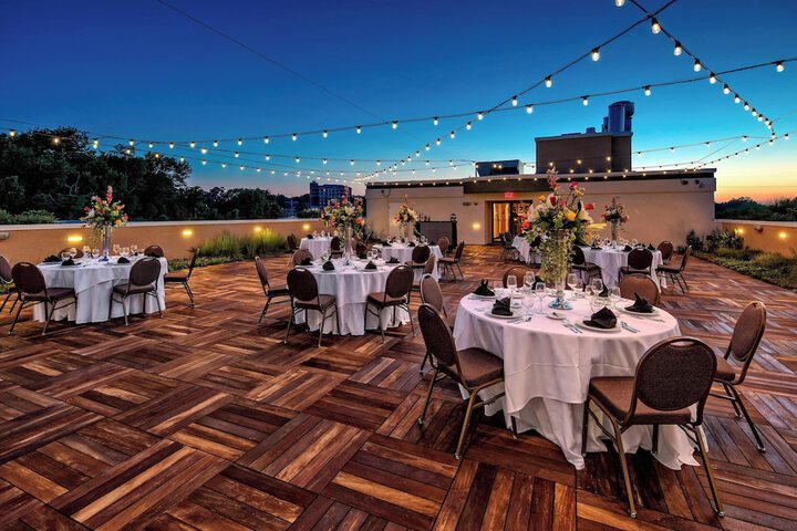 Banquet hall