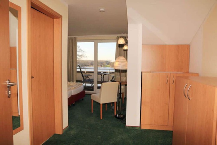 Room 28 of 51