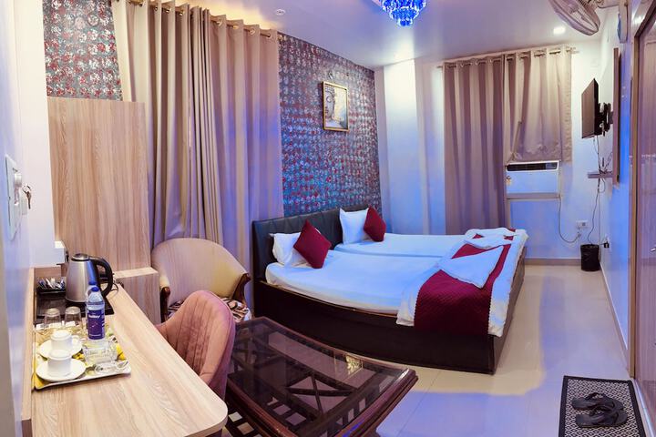 Room 40 of 73