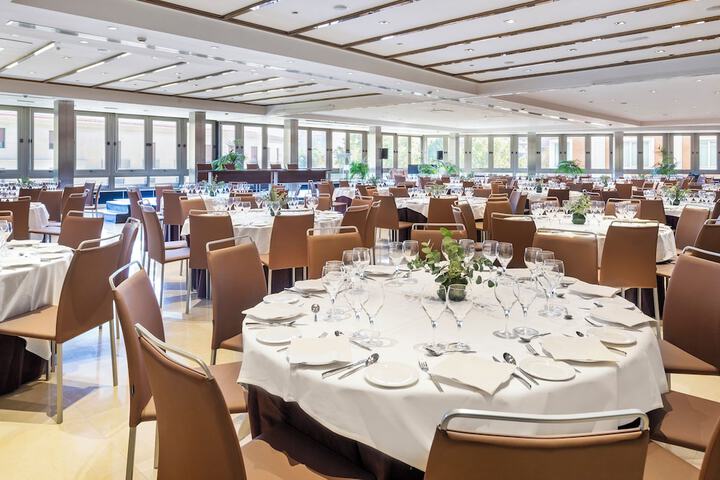Ballroom/Hall 110 of 125