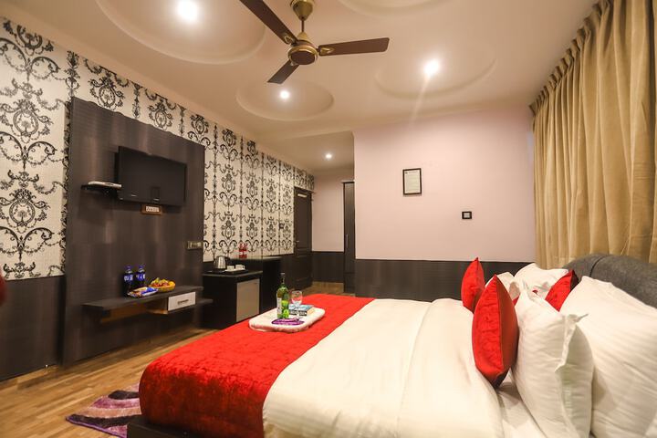 Room 29 of 65