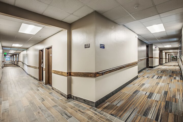 Ballroom/Hall 43 of 52