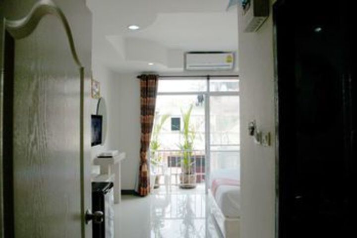 Room 21 of 39