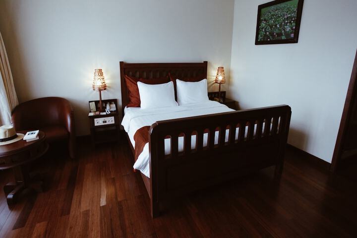 Room 9 of 91