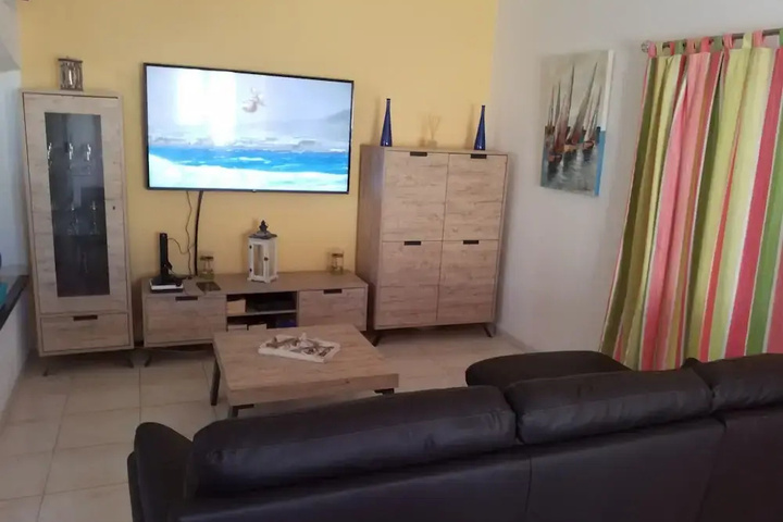 Room 6 of 20