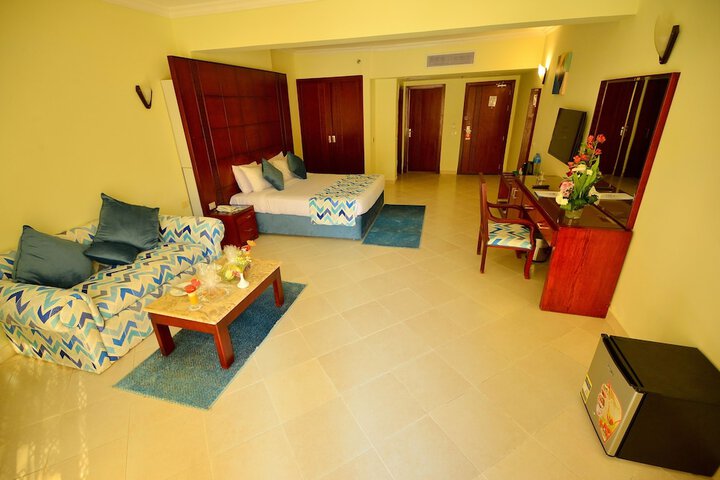 Room 17 of 50