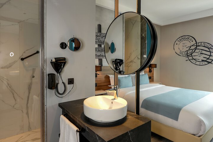 Room 58 of 112