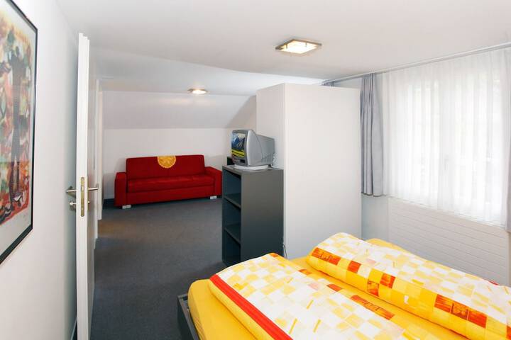 Room 4 of 46