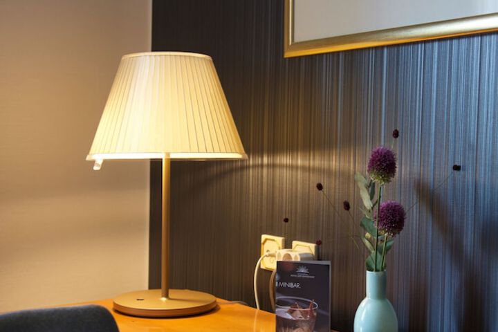 In-room business center