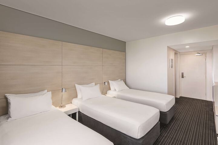 Room 6 of 23
