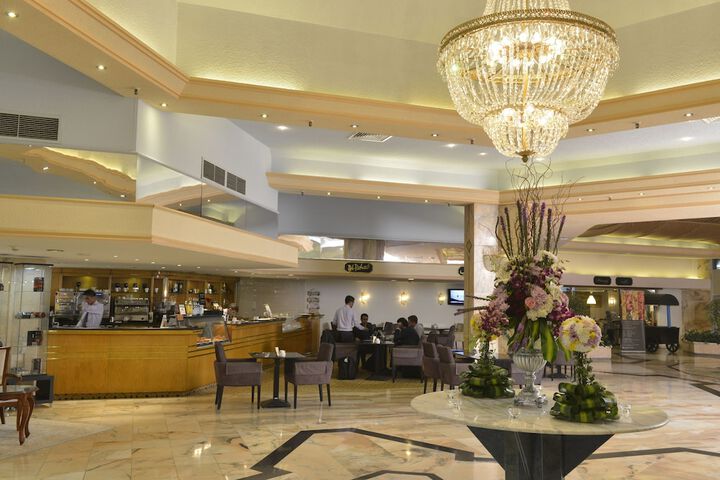 Guest Lobby