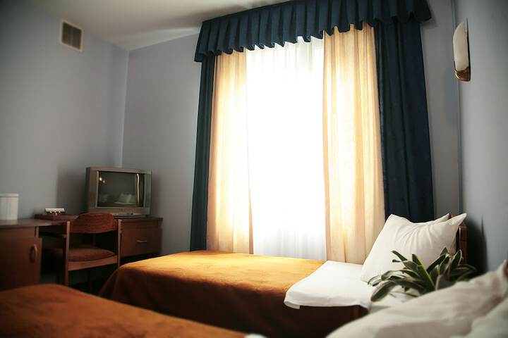 Room 18 of 76