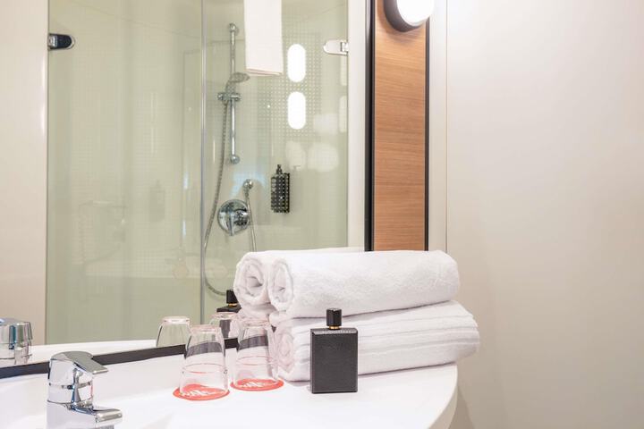 Bathroom Interior Photo