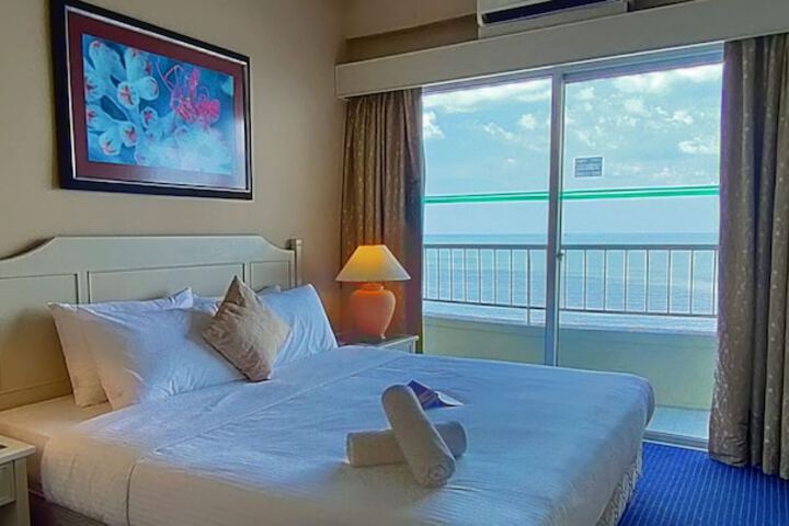 Room 199 of 650