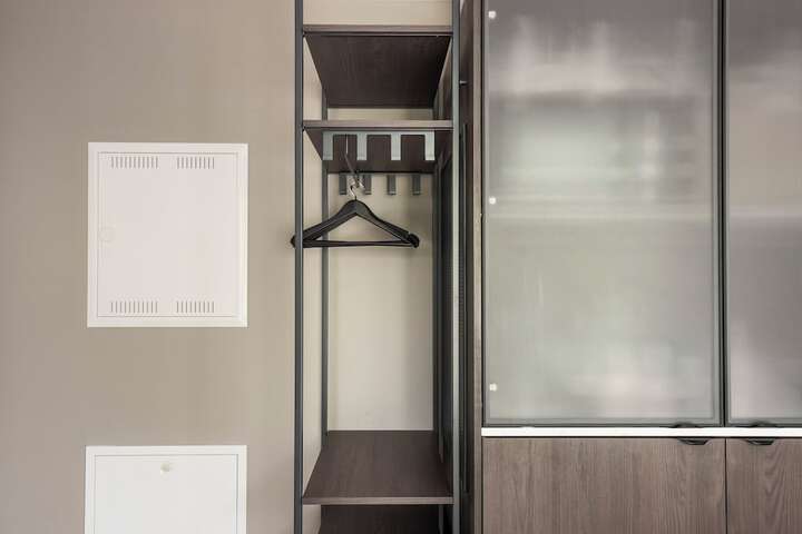 Room 27 of 60