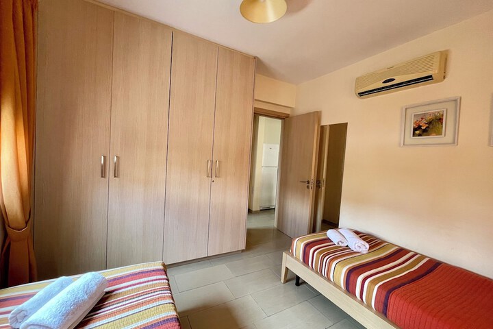 Room 30 of 131
