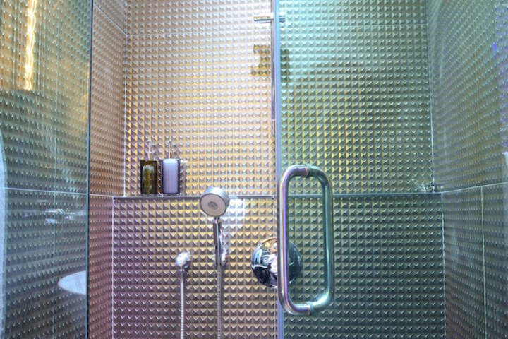 Room 35 of 60