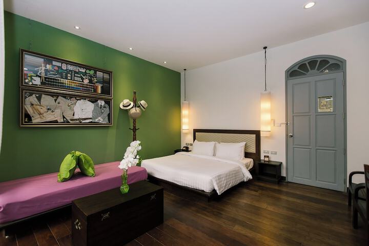 Room 14 of 44