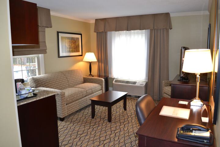 2 Queen Beds (3 of 19)