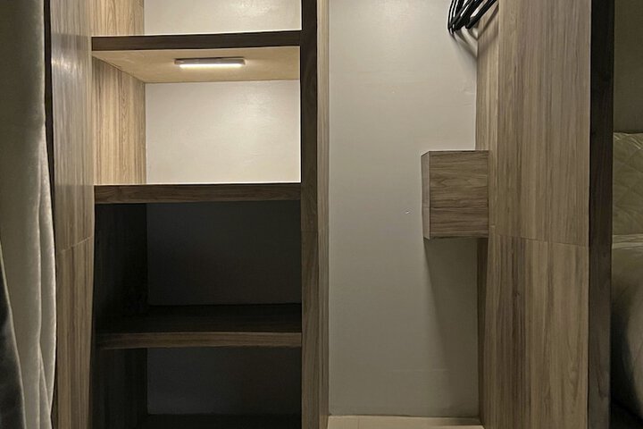Room 11 of 89