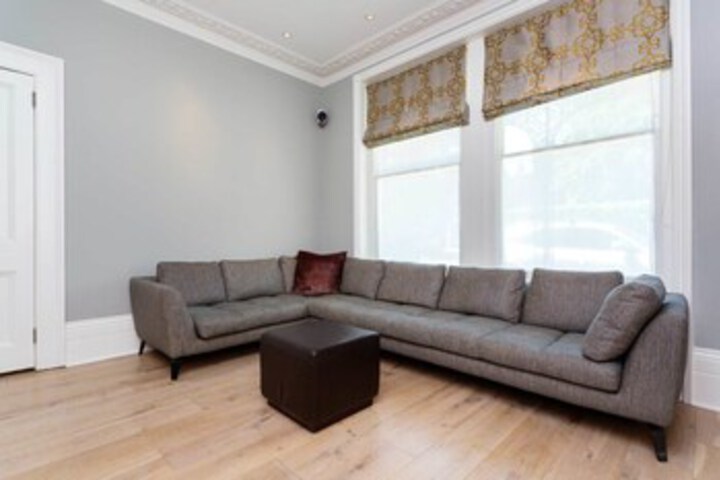 Room 12 of 29