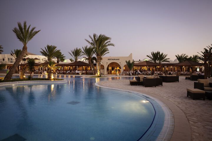 Pools & Facilities
