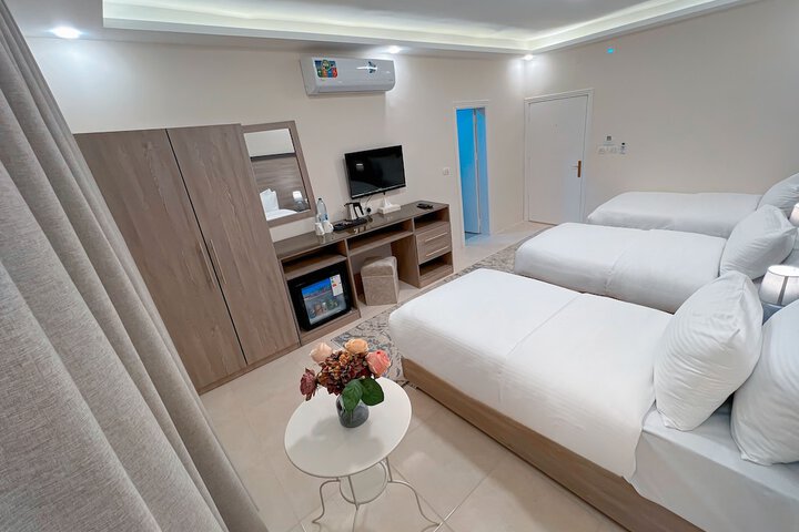 Room 12 of 30
