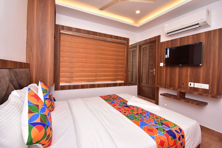 Room 14 of 26