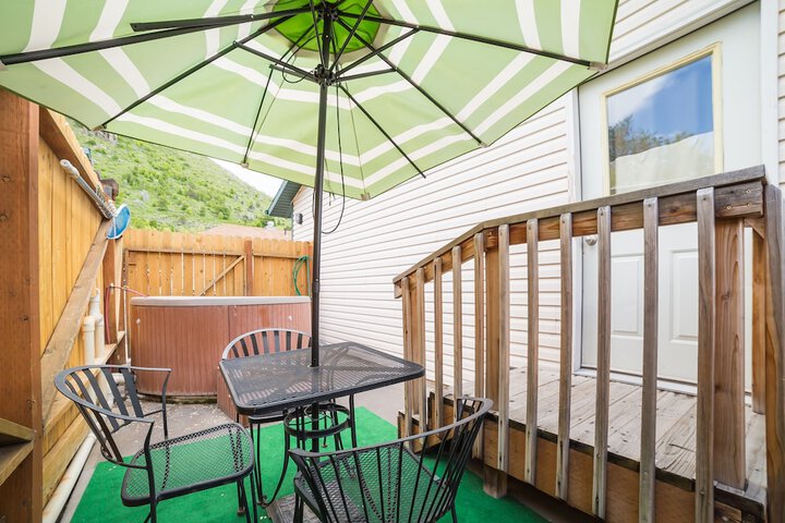 Terrace/Patio 16 of 27